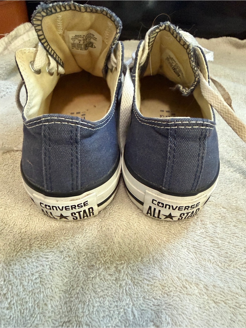 Blue converse - Picture 4 of 8
